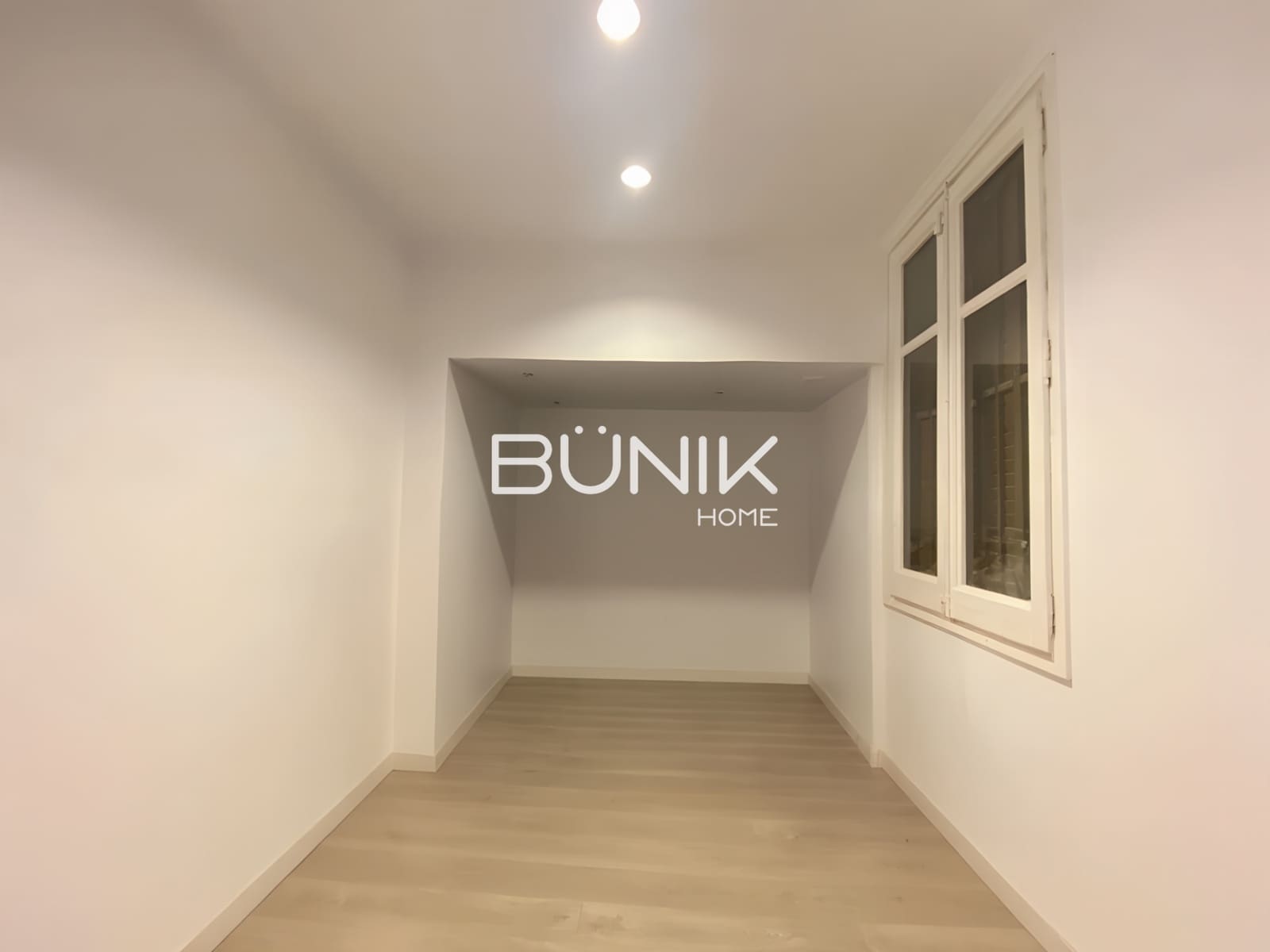 10 bedroom Office for rent in Barcelona city - € 4,500 (Ref: 9873541)