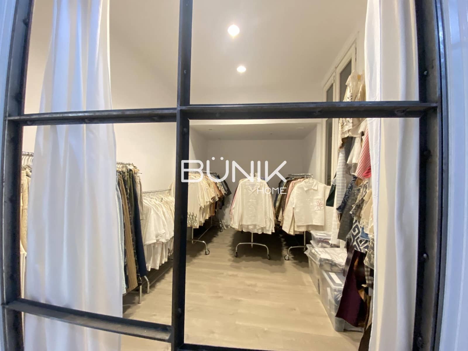 10 bedroom Office for rent in Barcelona city - € 4,500 (Ref: 9873541)
