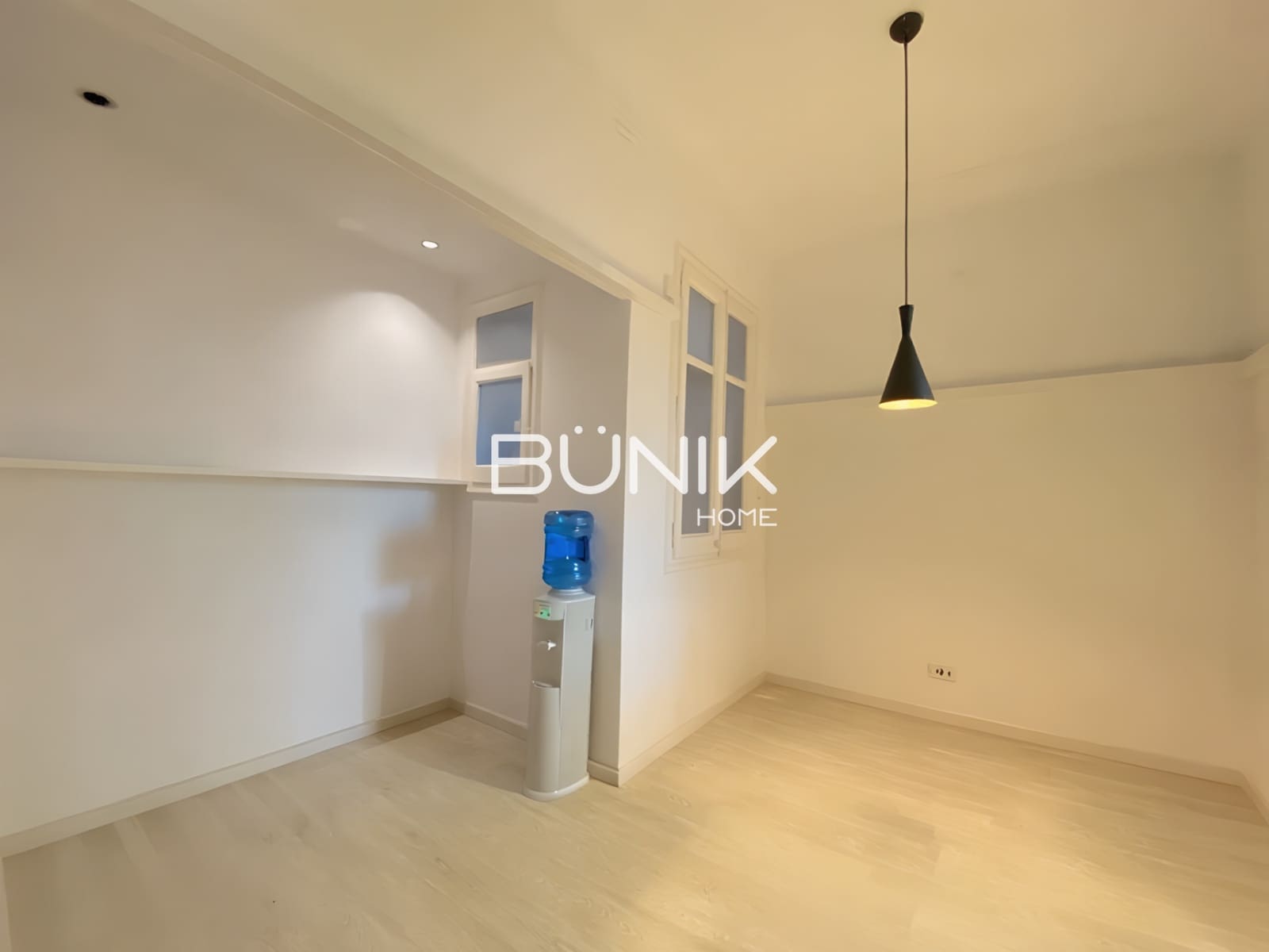 10 bedroom Office for rent in Barcelona city - € 4,500 (Ref: 9873541)