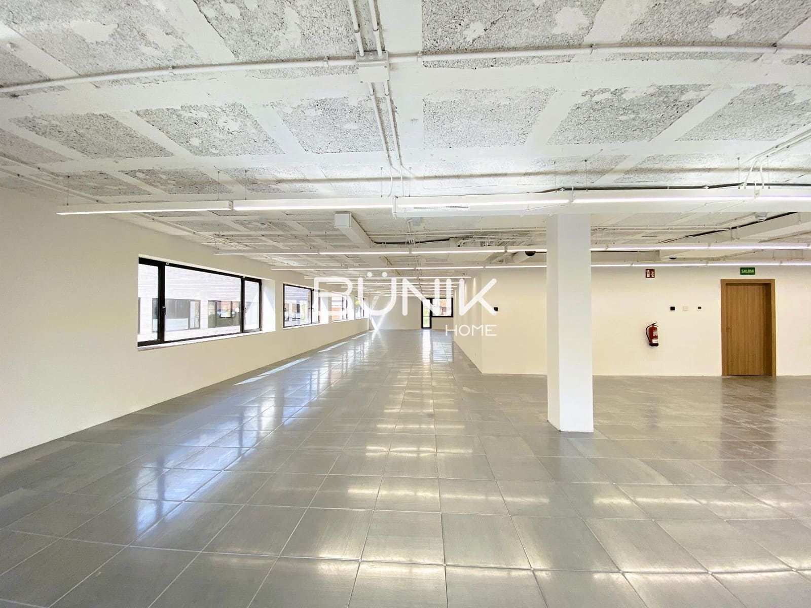 1 makuuhuone Toimisto vuokrattavana paikassa Barcelona kaupunki mukana 
autotalli - 14 260 € (Ref: 9875400)