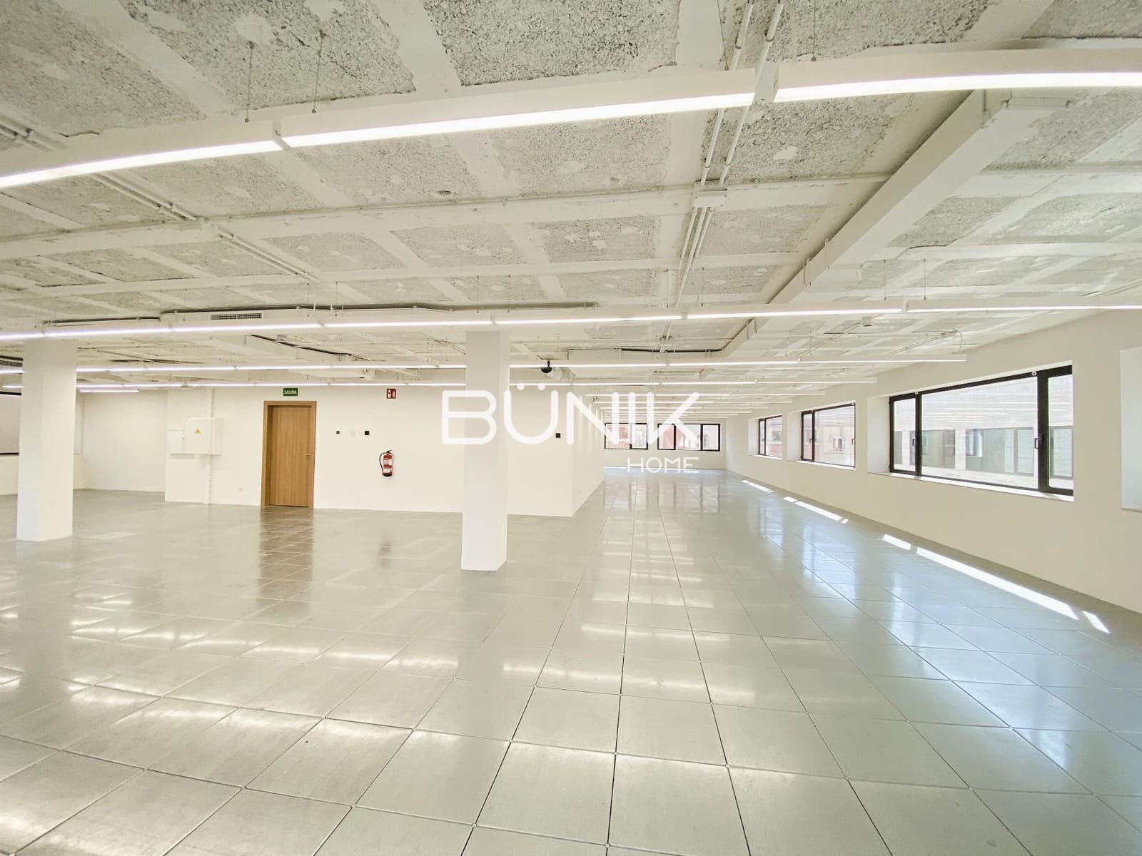 1 makuuhuone Toimisto vuokrattavana paikassa Barcelona kaupunki mukana 
autotalli - 14 260 € (Ref: 9875400)