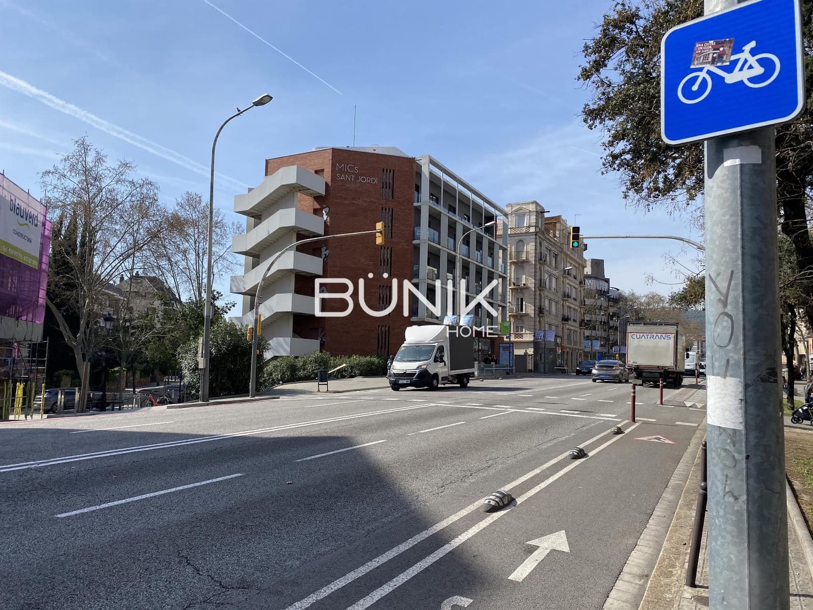1 makuuhuone Toimisto vuokrattavana paikassa Barcelona kaupunki mukana 
autotalli - 14 260 € (Ref: 9875400)