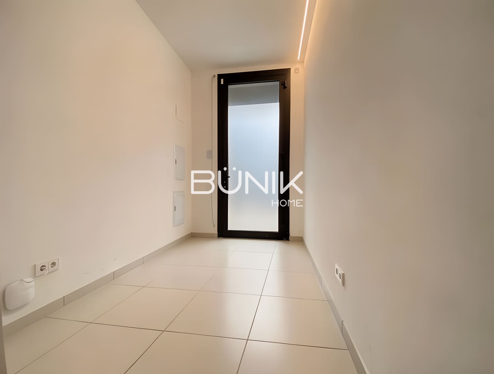 2 makuuhuone Kaupallinen vuokrattavana paikassa Barcelona kaupunki mukana 
autotalli - 3 100 € (Ref: 9875401)