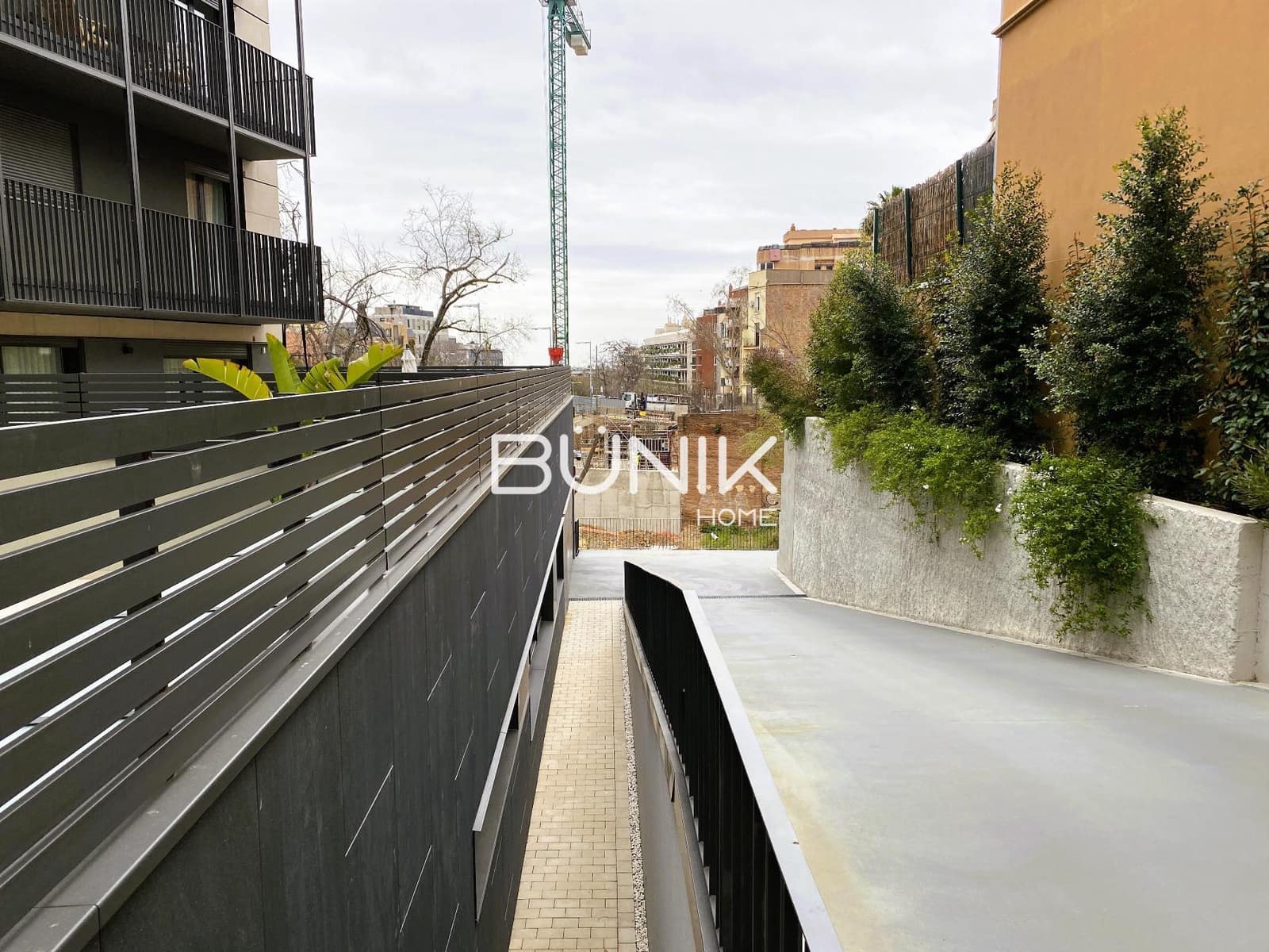 2 makuuhuone Kaupallinen vuokrattavana paikassa Barcelona kaupunki mukana 
autotalli - 3 100 € (Ref: 9875401)