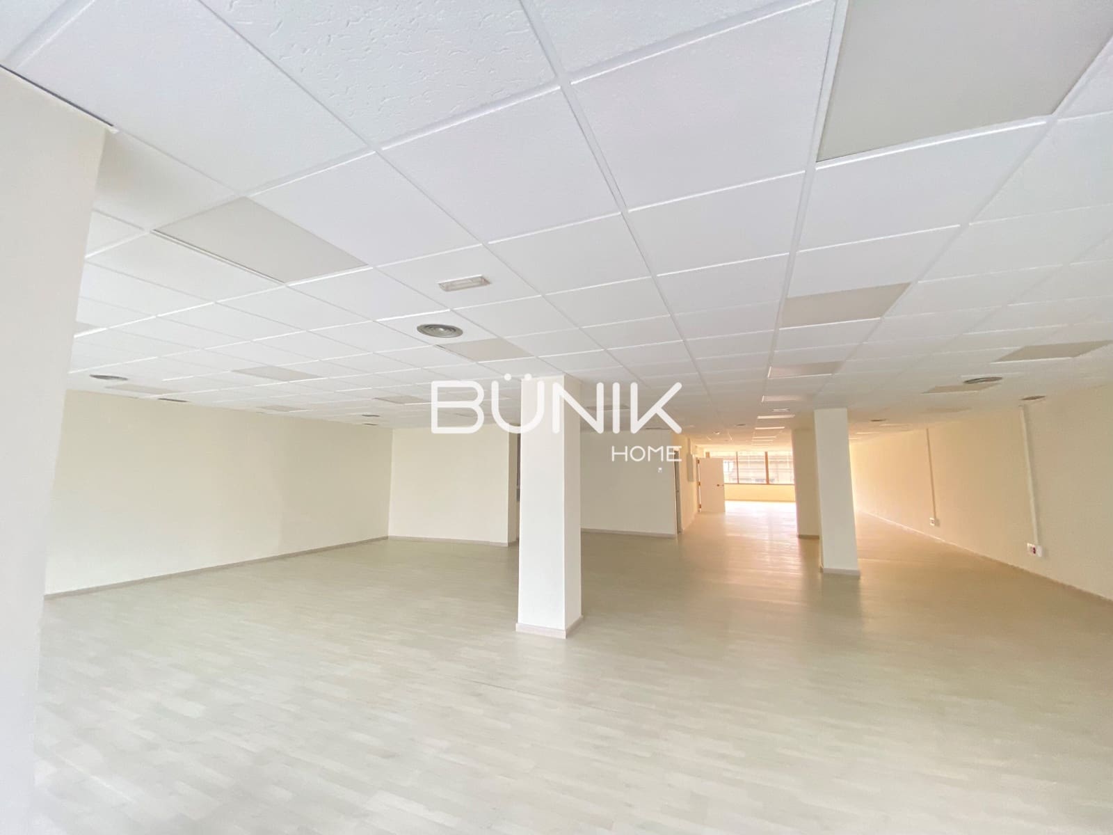 Toimisto vuokrattavana paikassa Barcelona kaupunki - 4 202 € (Ref: 9875403)