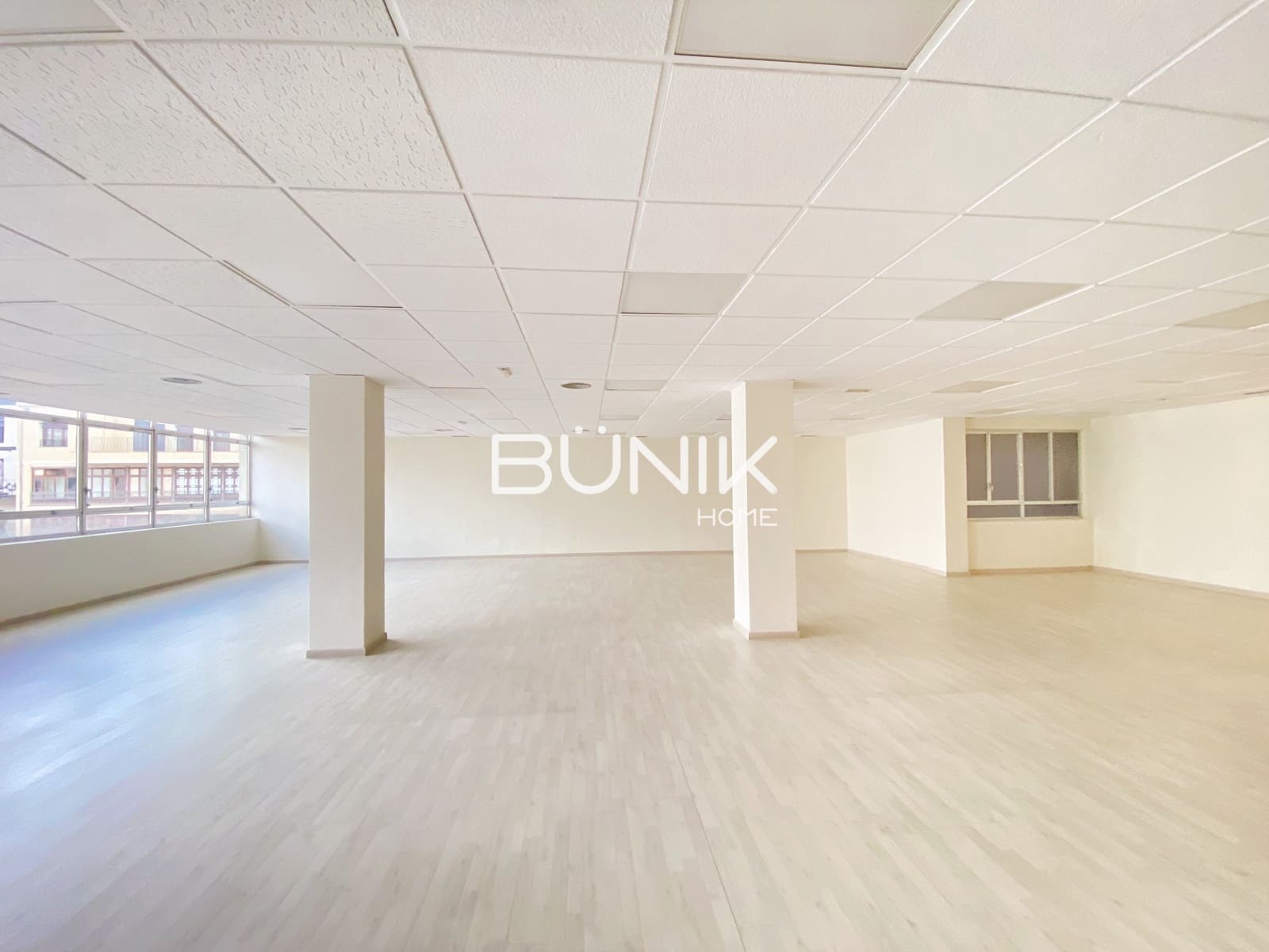Toimisto vuokrattavana paikassa Barcelona kaupunki - 4 202 € (Ref: 9875403)