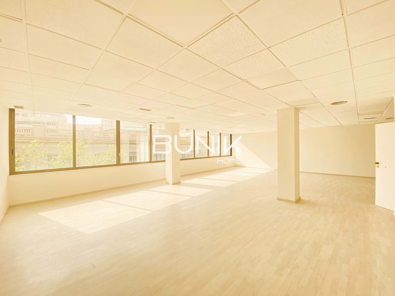 Toimisto vuokrattavana paikassa Barcelona kaupunki - 4 202 € (Ref: 9875403)