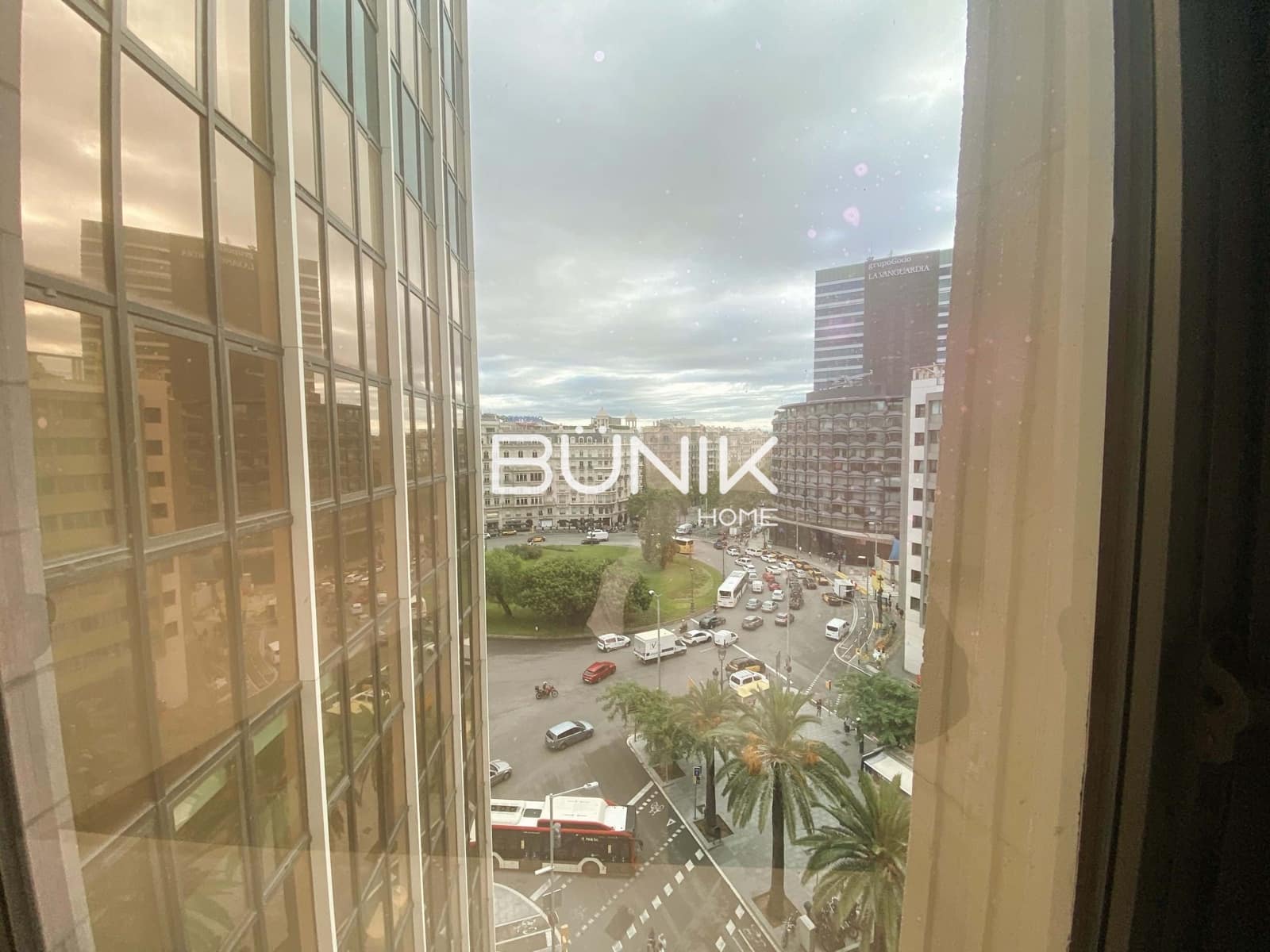 Office for rent in Barcelona city - € 1,920 (Ref: 9875404)