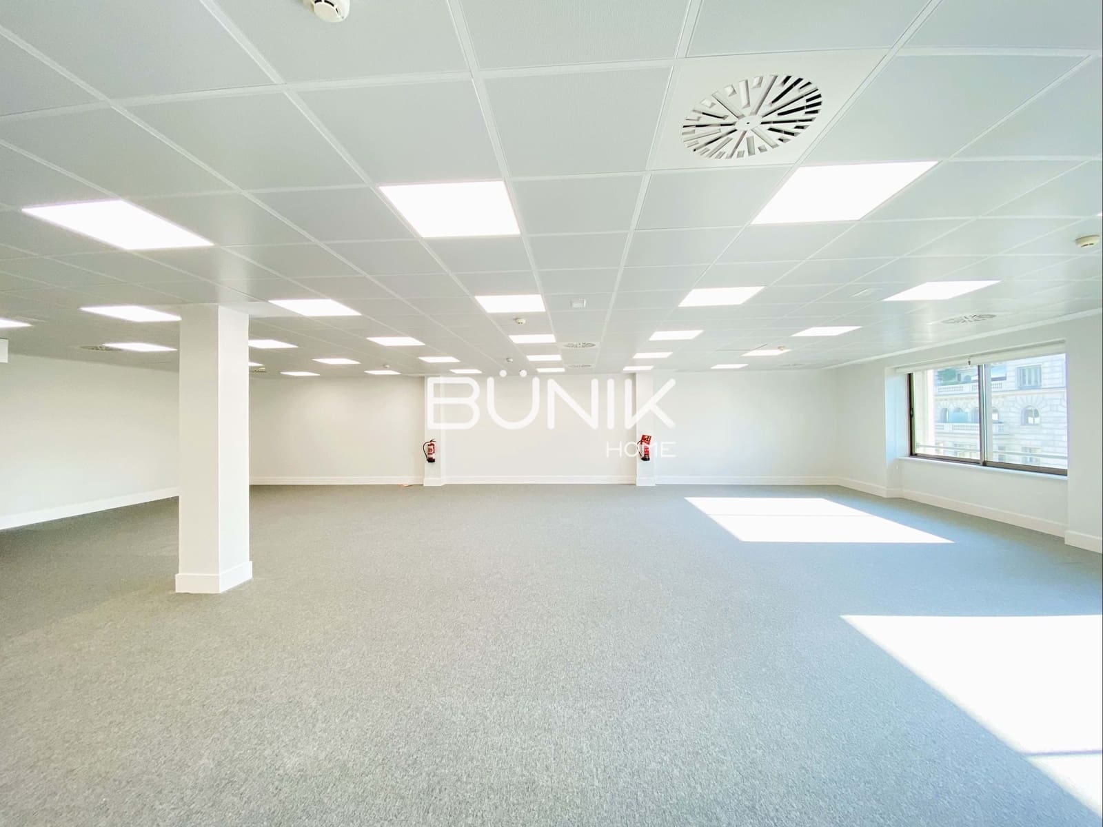 Toimisto vuokrattavana paikassa Barcelona kaupunki - 16 080 € (Ref: 9875405)