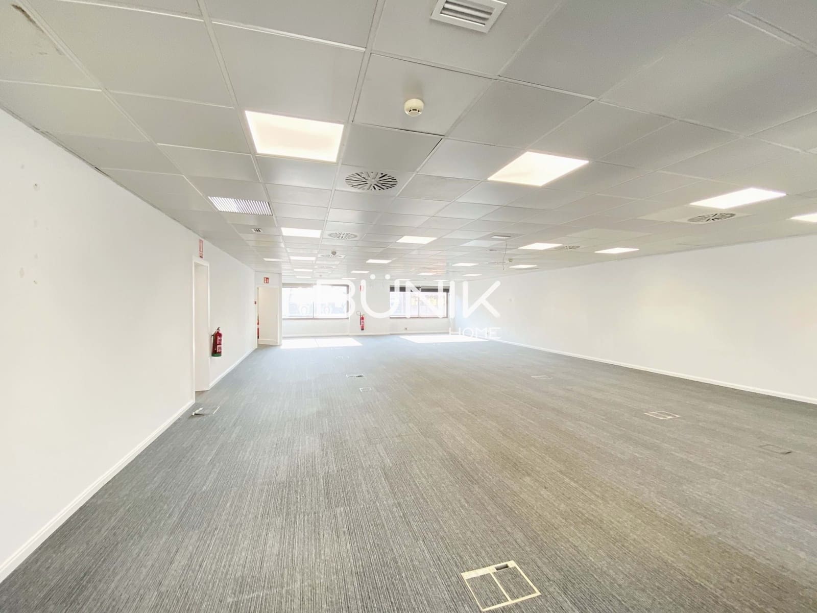 Toimisto vuokrattavana paikassa Barcelona kaupunki - 16 080 € (Ref: 9875405)
