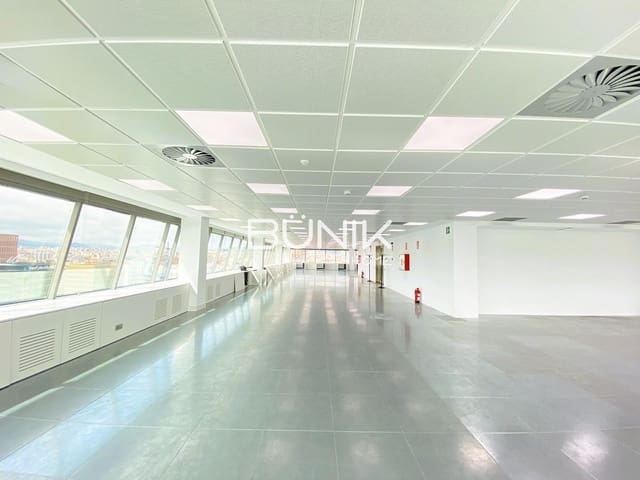 1 makuuhuone Toimisto vuokrattavana paikassa La Bordeta, Barcelona kaupunki mukana 
autotalli - 9 372 € (Ref: 9875406)