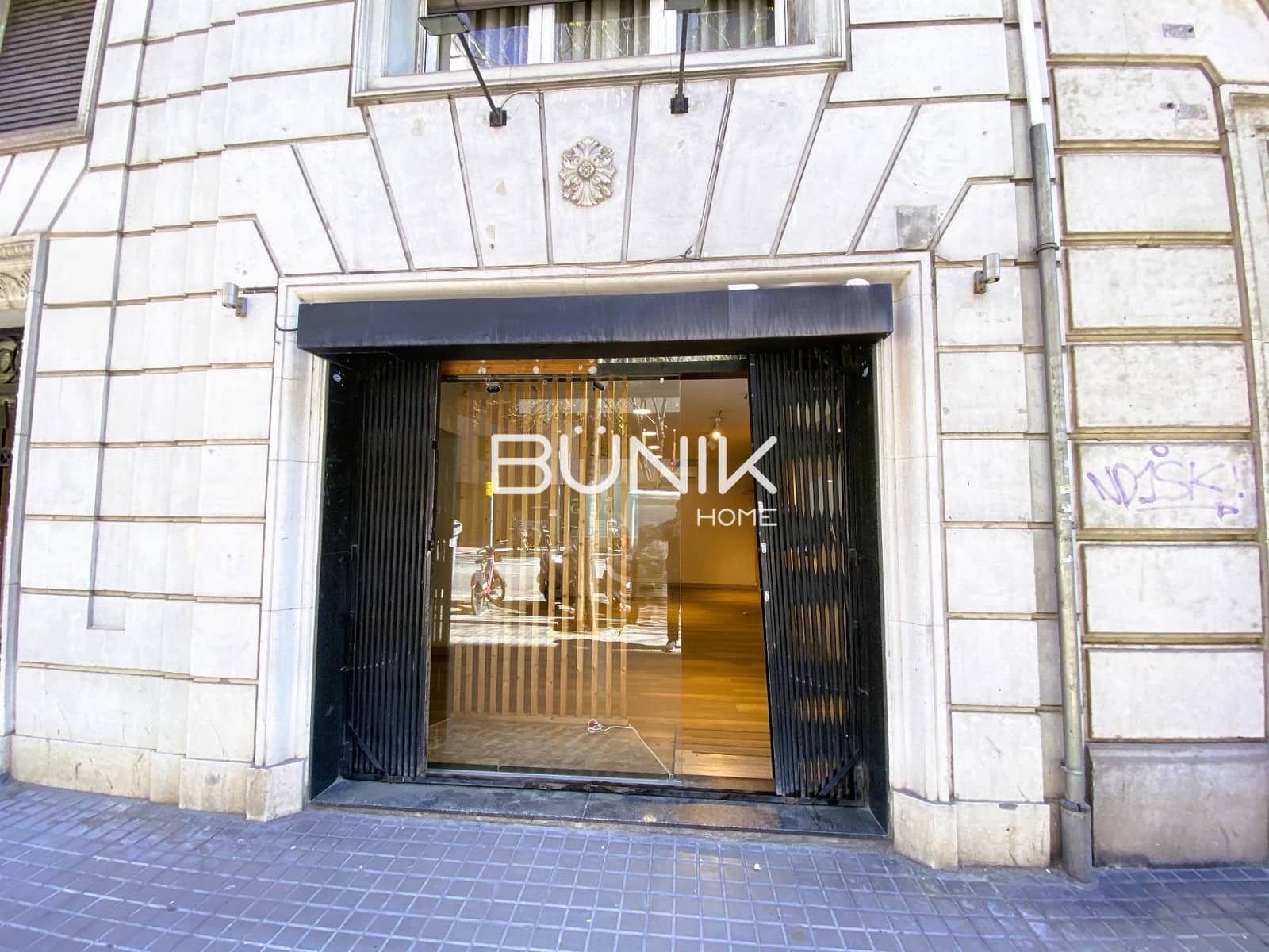 2 makuuhuone Kaupallinen vuokrattavana paikassa Barcelona kaupunki - 1 200 € (Ref: 9875407)