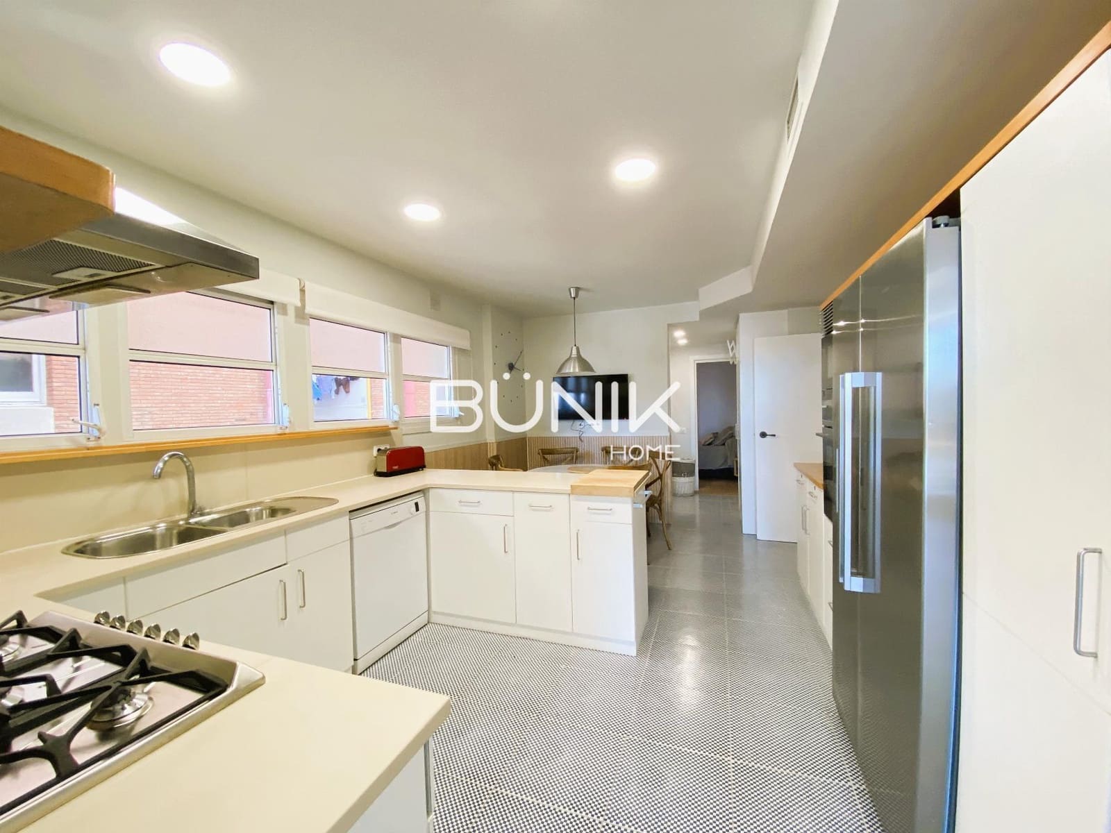 5 makuuhuone Huoneisto vuokrattavana paikassa Barcelona kaupunki mukana 
autotalli - 4 600 € (Ref: 9875408)