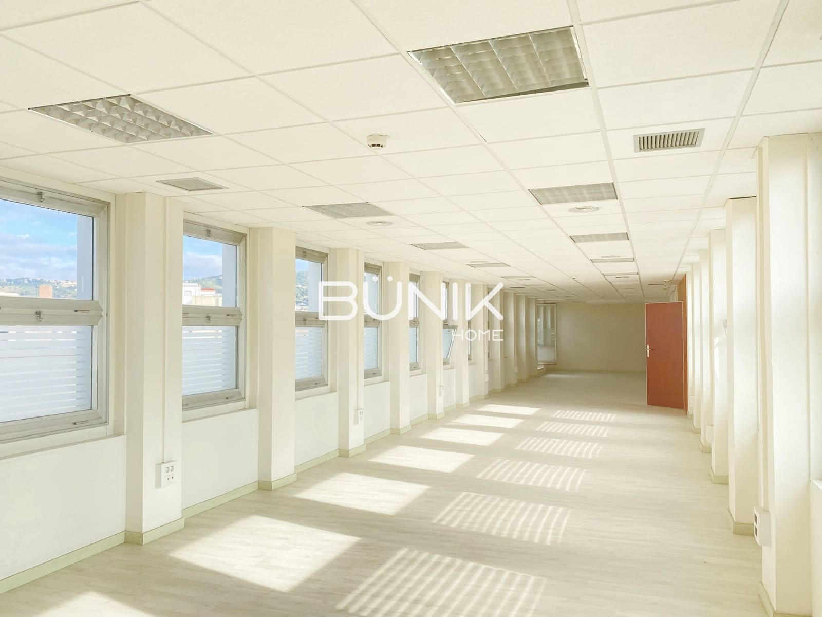 Kantoor te huur in Barcelona stad met garage - € 2.230 (Ref: 9875409)