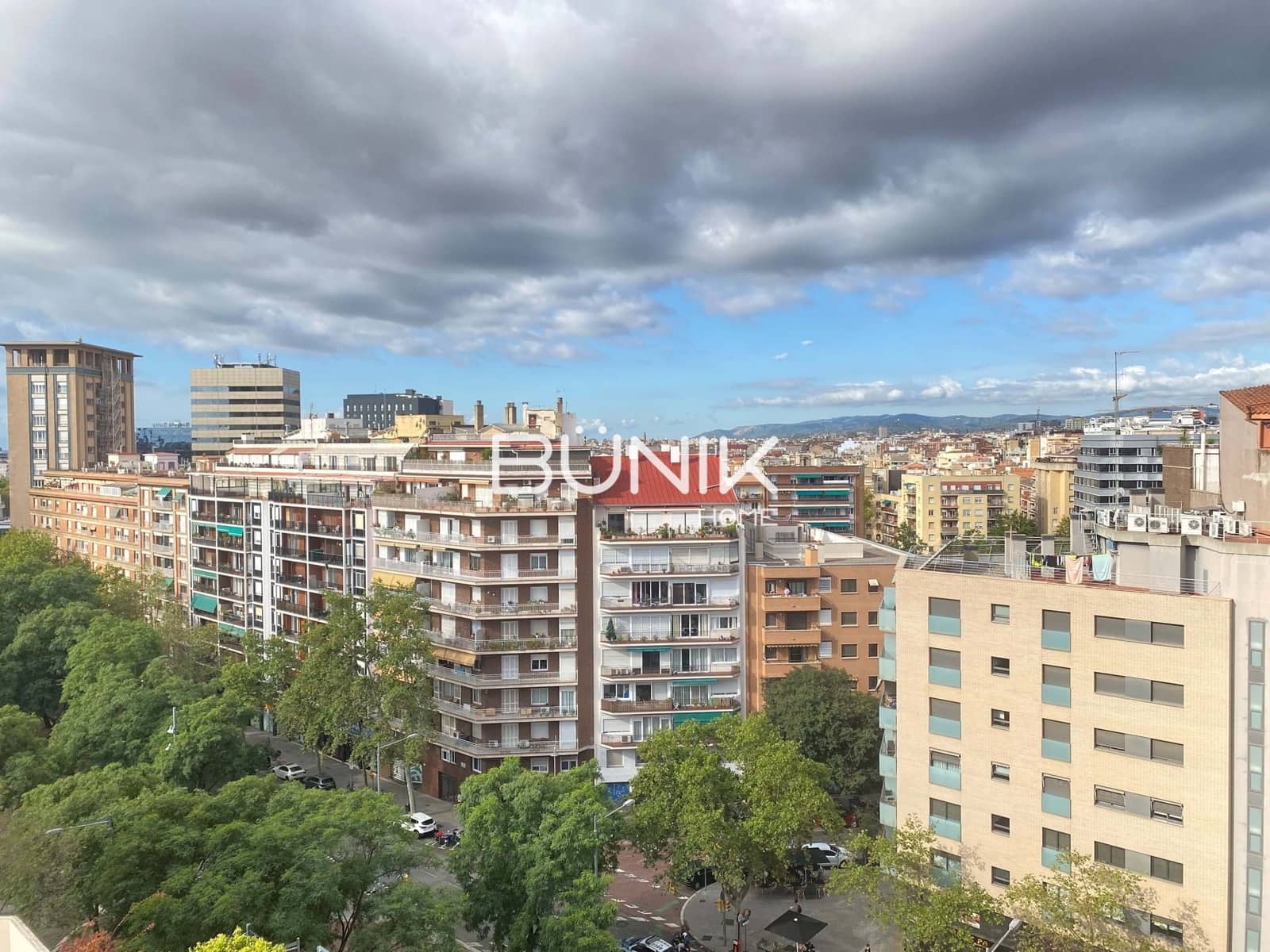 Kantoor te huur in Barcelona stad met garage - € 2.230 (Ref: 9875409)