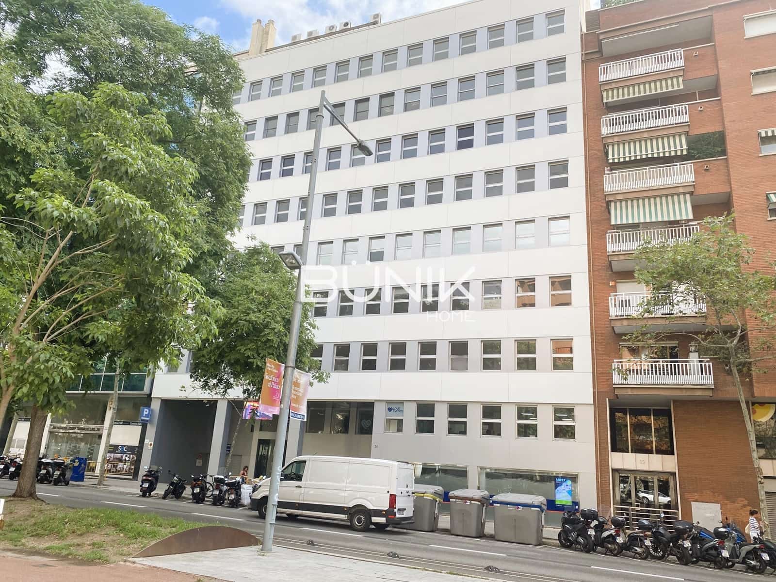 Office for rent in Barcelona city with garage - € 2,230 (Ref: 9875409)