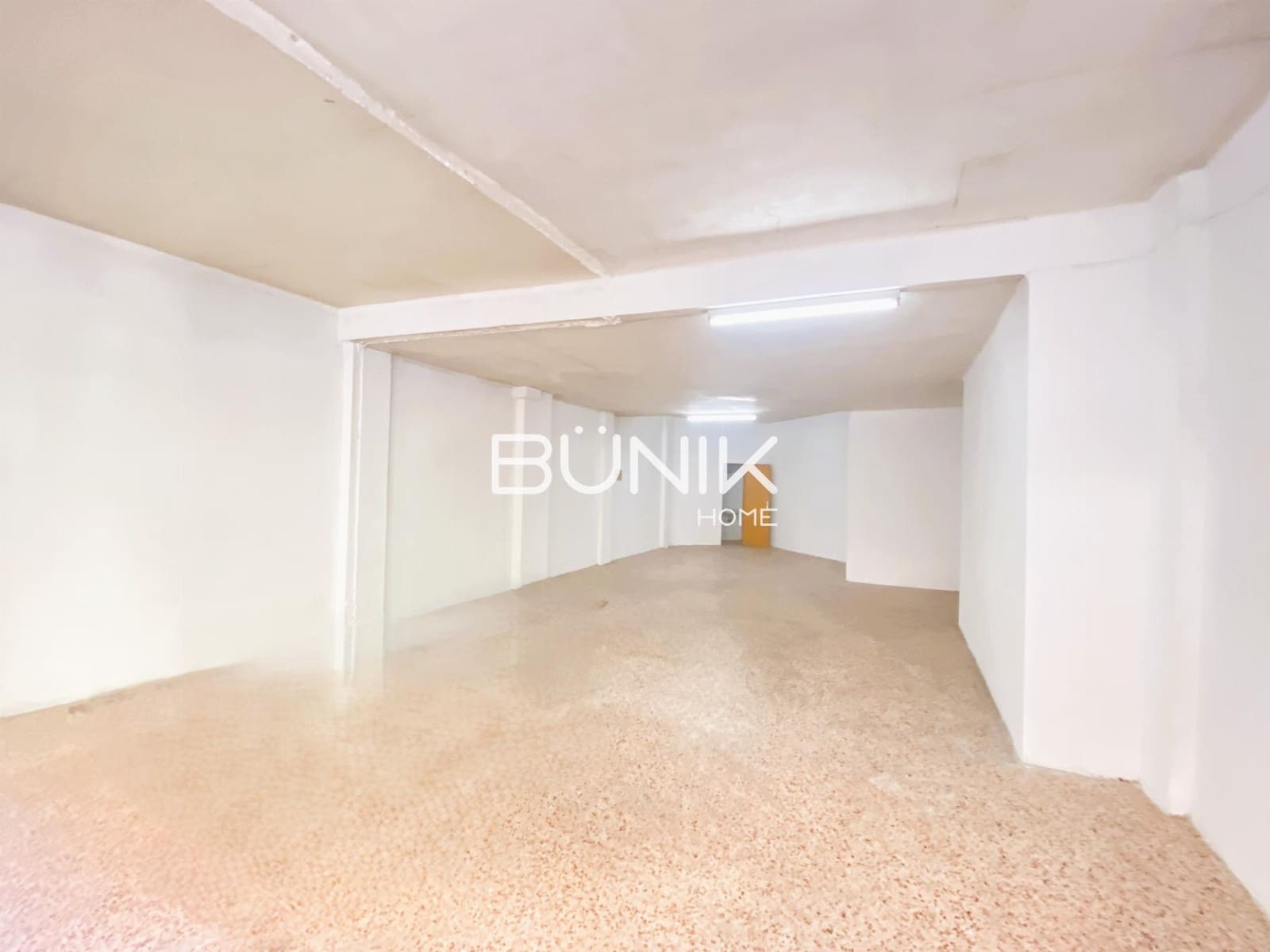 1 quarto Comercial para venda em Barcelona cidade - 198 000 € (Ref: 9875411)
