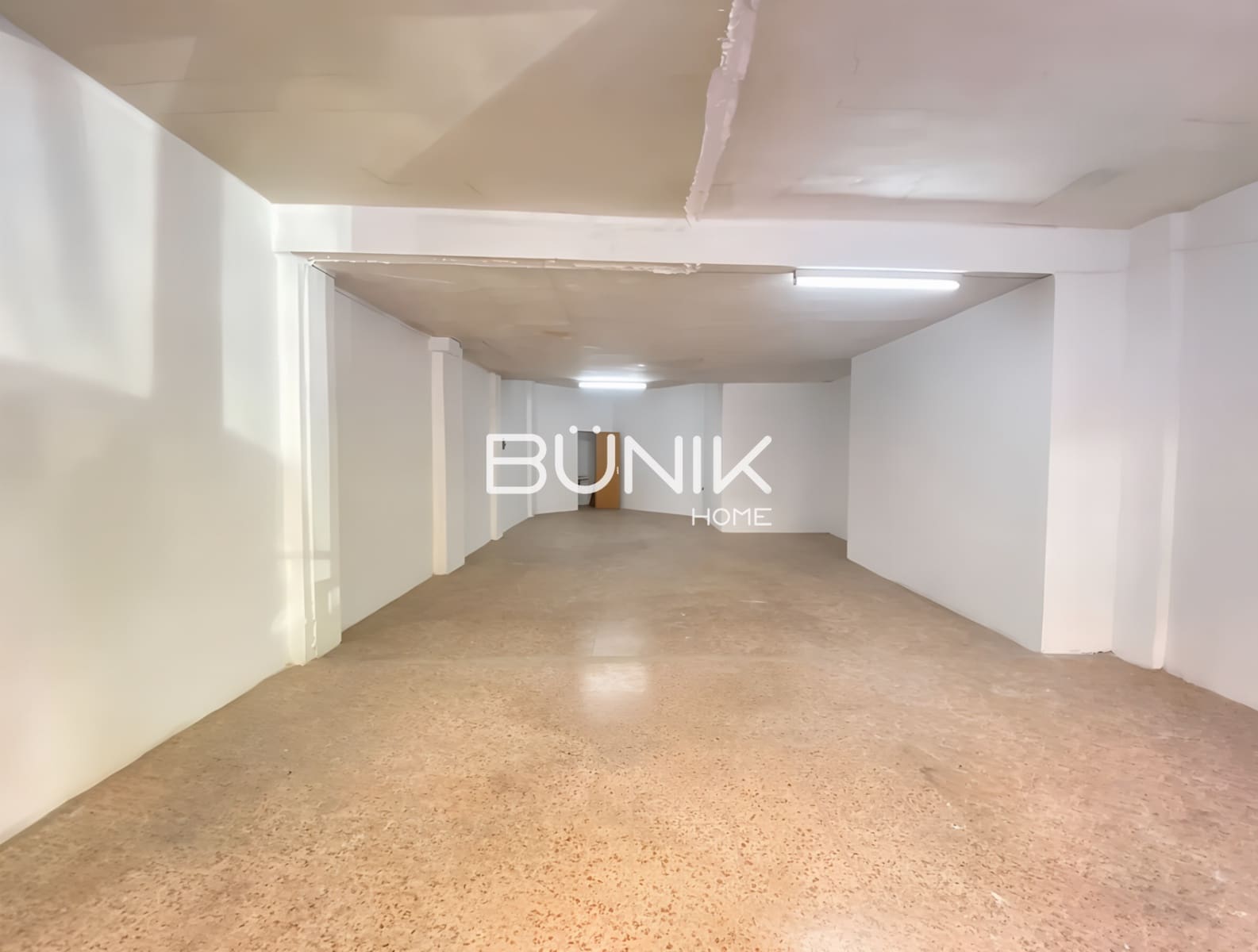 1 quarto Comercial para venda em Barcelona cidade - 198 000 € (Ref: 9875411)