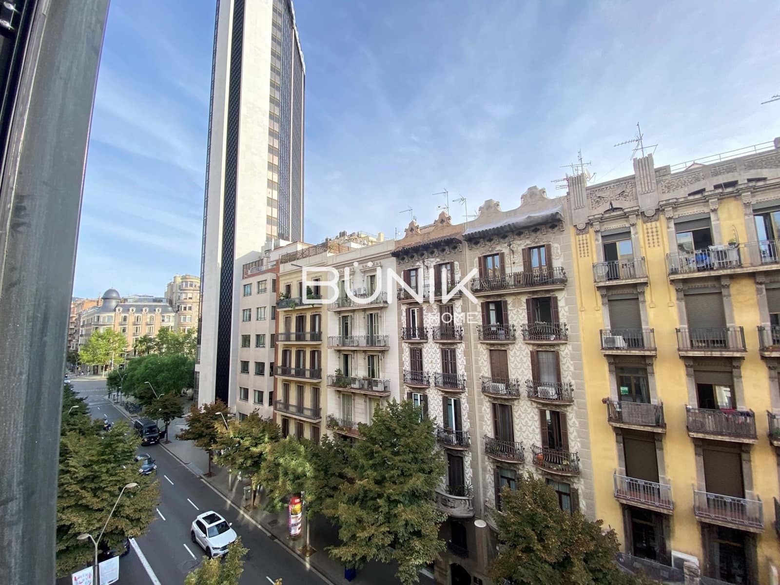 Biuro do wynajęcia w Miasto Barcelona z garażem - 2 272 € (Ref: 9875412)