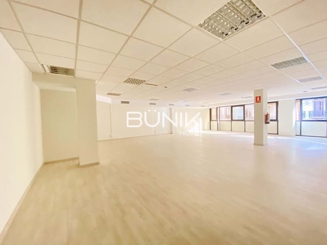 Toimisto vuokrattavana paikassa L'Antiga Esquerra de L'Eixample, Barcelona kaupunki mukana 
autotalli - 2 272 € (Ref: 9875412)