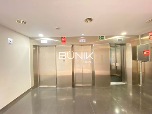 Toimisto vuokrattavana paikassa L'Antiga Esquerra de L'Eixample, Barcelona kaupunki mukana 
autotalli - 2 272 € (Ref: 9875412)