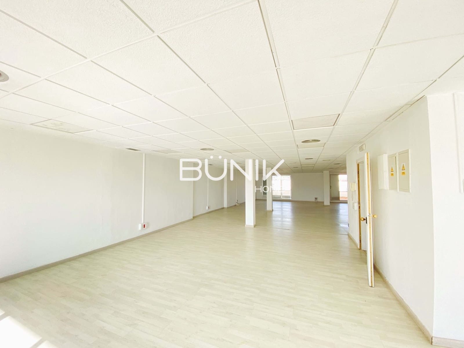 Toimisto vuokrattavana paikassa Barcelona kaupunki - 3 174 € (Ref: 9875413)