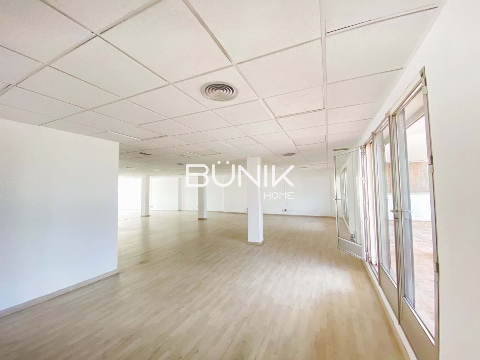 Toimisto vuokrattavana paikassa Barcelona kaupunki - 3 174 € (Ref: 9875413)