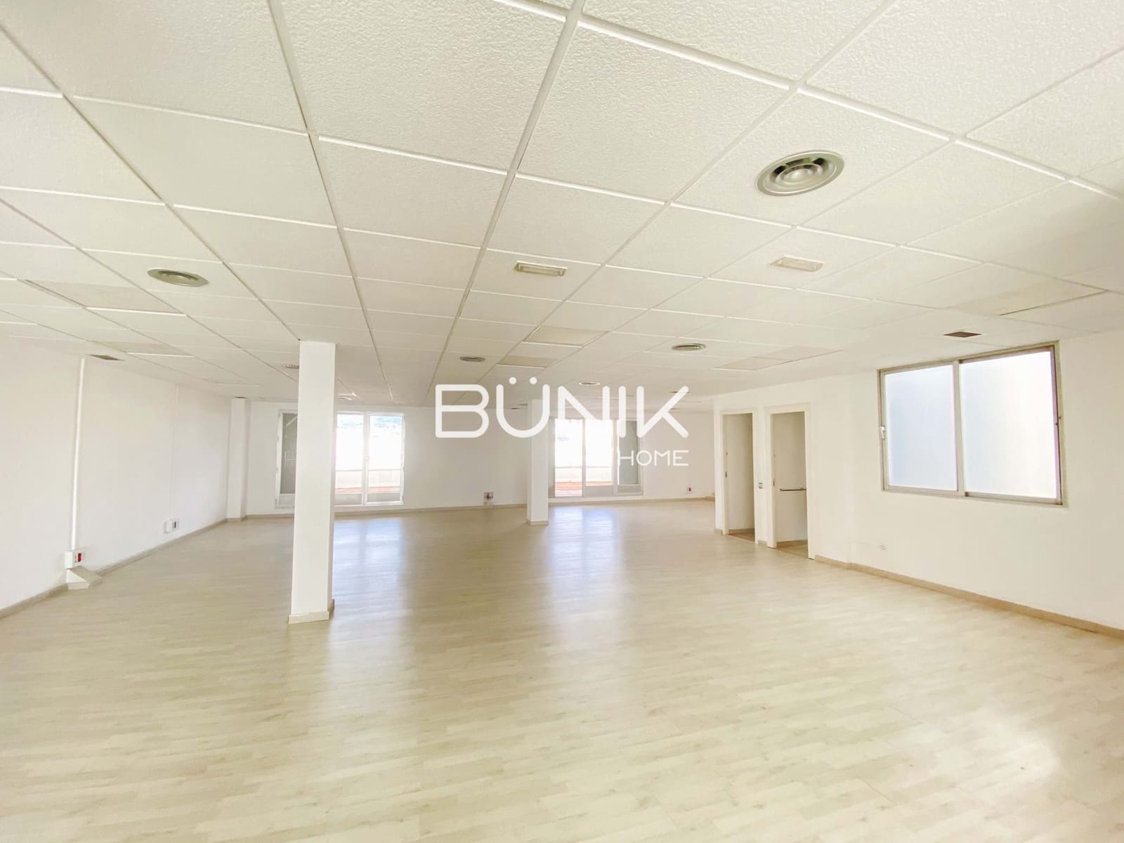 Toimisto vuokrattavana paikassa Barcelona kaupunki - 3 174 € (Ref: 9875413)