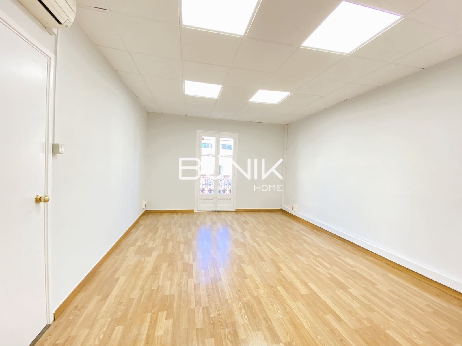 3 makuuhuone Toimisto vuokrattavana paikassa Barcelona kaupunki mukana 
autotalli - 1 750 € (Ref: 9875414)