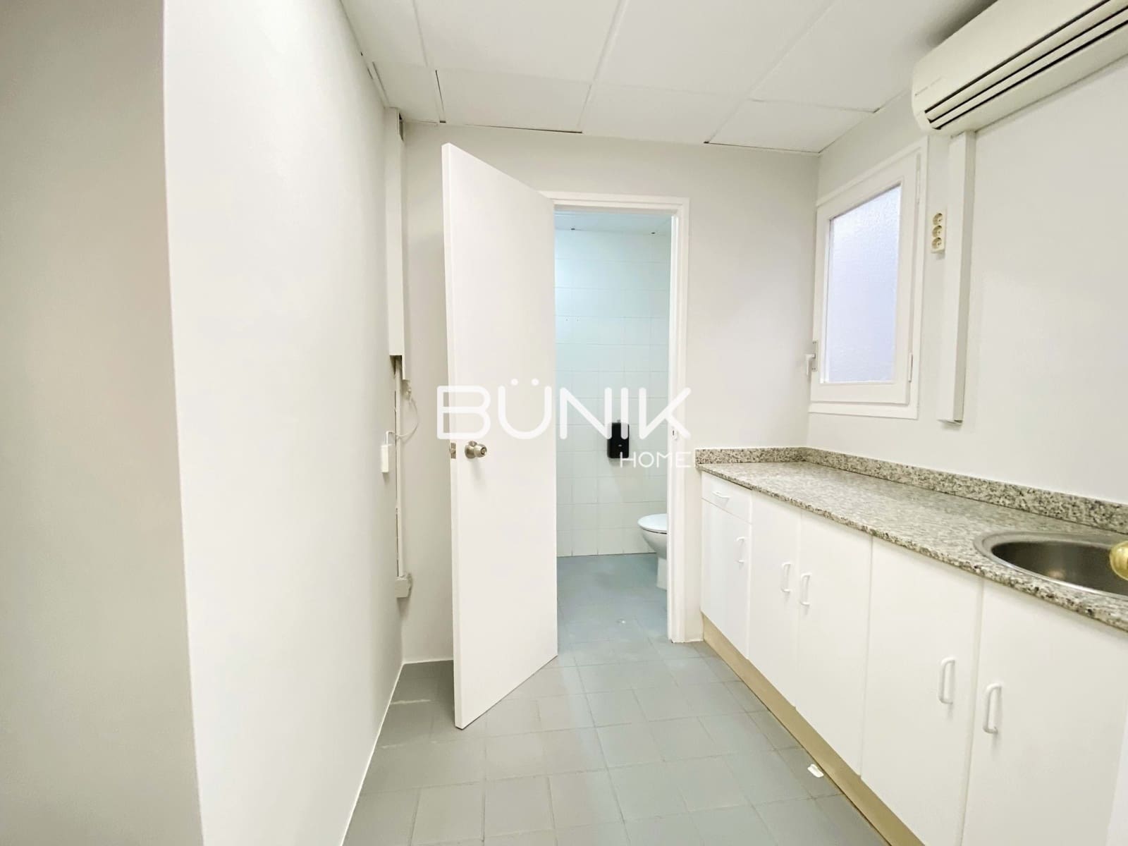 3 makuuhuone Toimisto vuokrattavana paikassa Barcelona kaupunki mukana 
autotalli - 1 750 € (Ref: 9875414)
