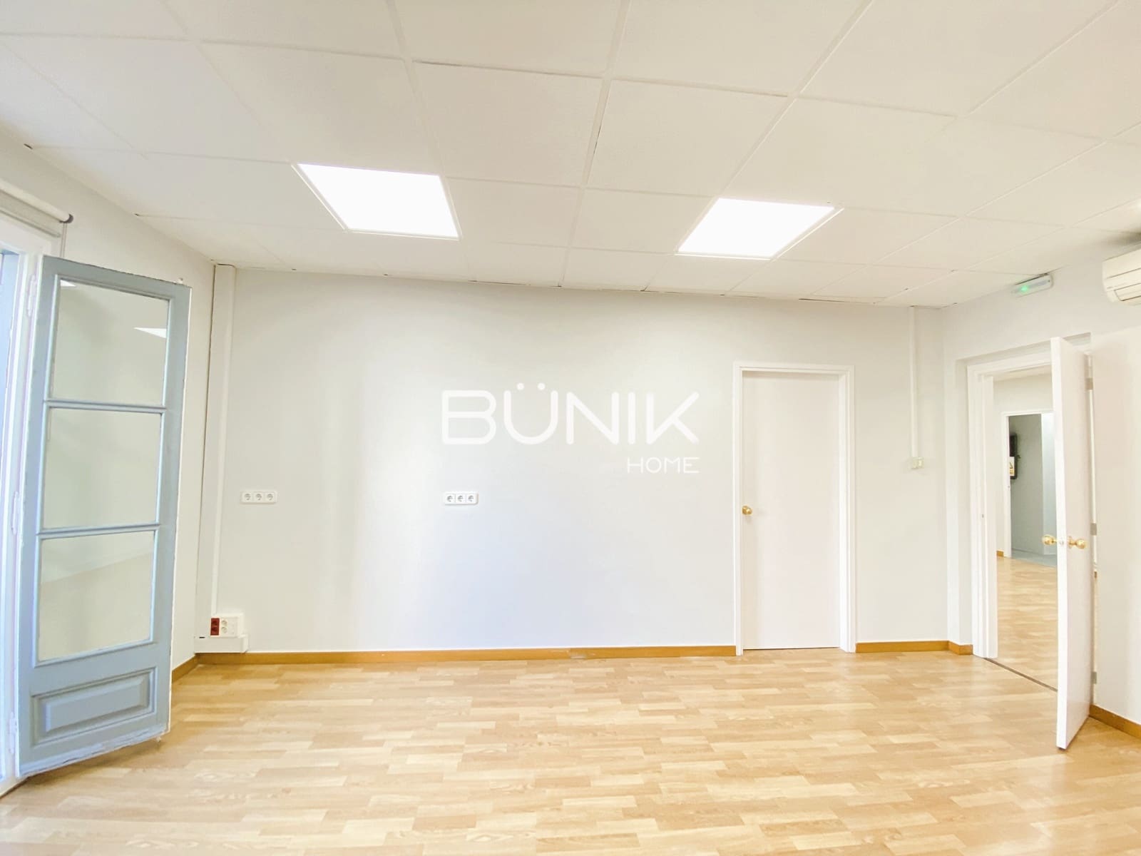 3 makuuhuone Toimisto vuokrattavana paikassa Barcelona kaupunki mukana 
autotalli - 1 750 € (Ref: 9875414)