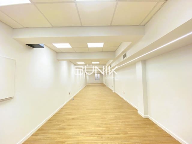 Kaupallinen vuokrattavana paikassa La Nova Esquerra de L'Eixample, Barcelona kaupunki - 2 500 € (Ref: 9875415)