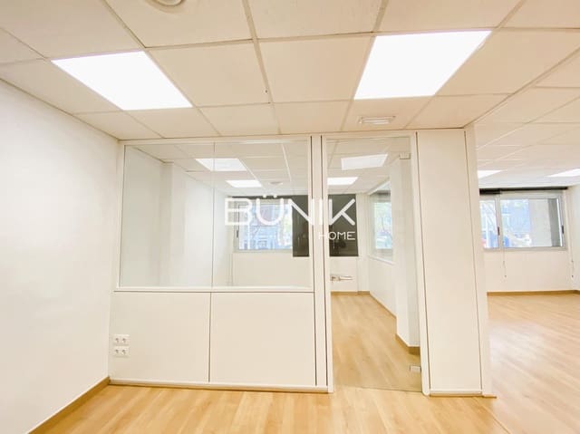2 makuuhuone Toimisto vuokrattavana paikassa La Nova Esquerra de L'Eixample, Barcelona kaupunki - 975 € (Ref: 9875416)
