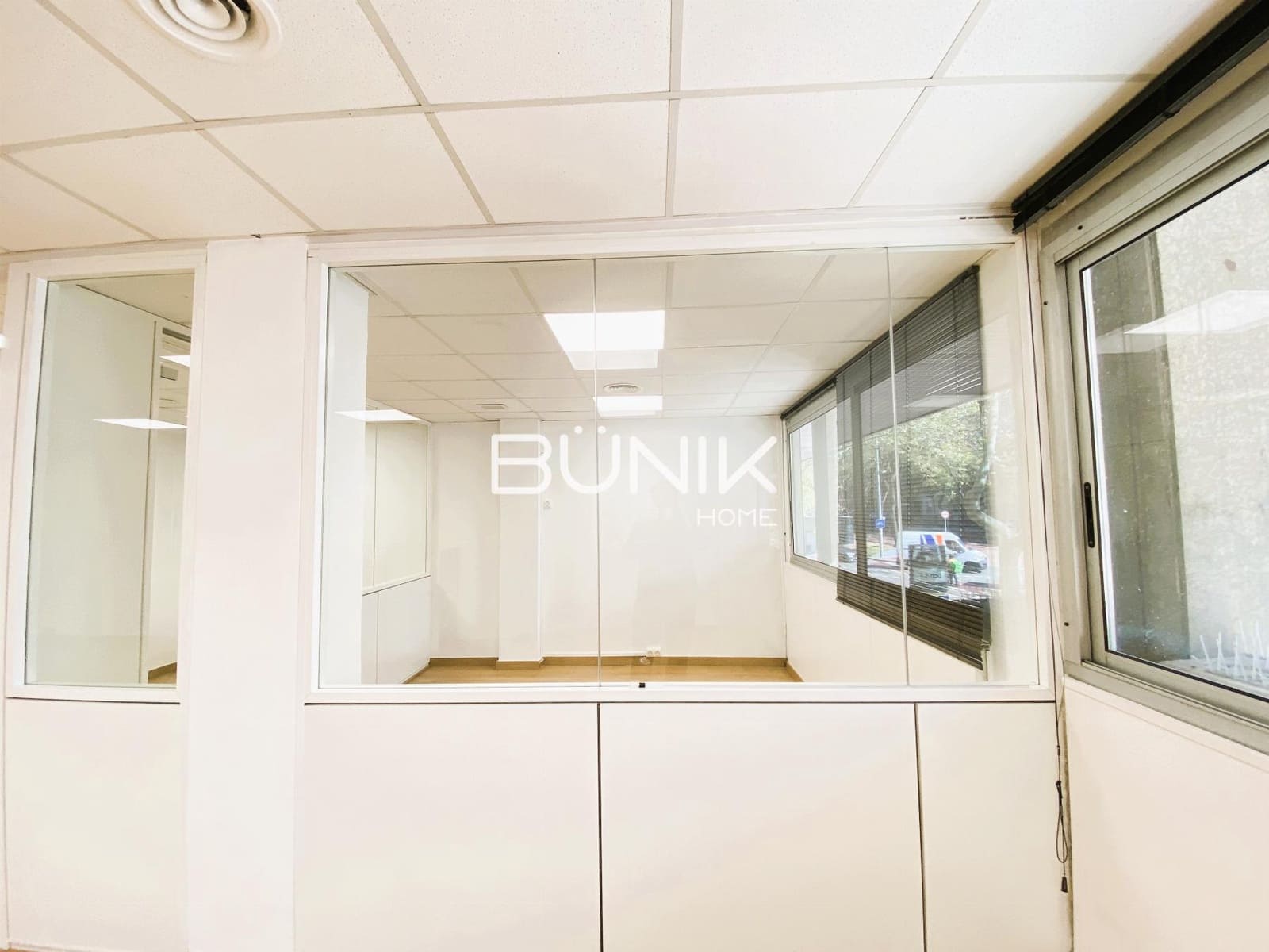 2 makuuhuone Toimisto vuokrattavana paikassa Barcelona kaupunki - 975 € (Ref: 9875416)