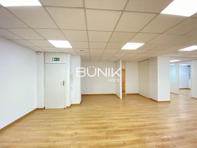 2 makuuhuone Toimisto vuokrattavana paikassa La Nova Esquerra de L'Eixample, Barcelona kaupunki - 975 € (Ref: 9875416)