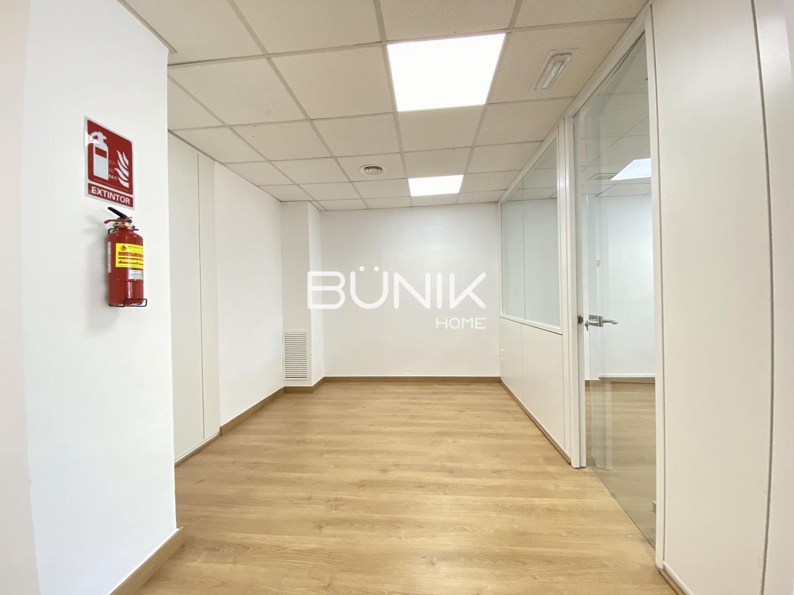 2 makuuhuone Toimisto vuokrattavana paikassa Barcelona kaupunki - 975 € (Ref: 9875416)