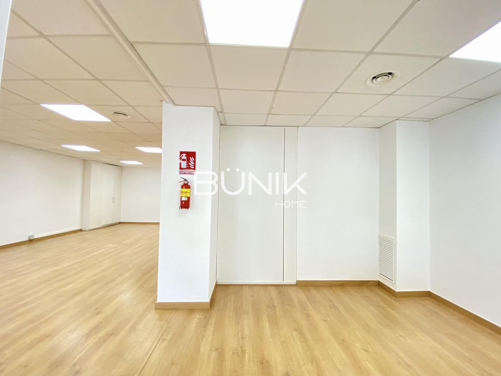 2 makuuhuone Toimisto vuokrattavana paikassa Barcelona kaupunki - 975 € (Ref: 9875416)