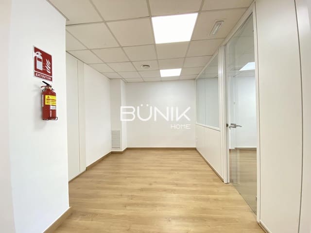 2 makuuhuone Toimisto vuokrattavana paikassa La Nova Esquerra de L'Eixample, Barcelona kaupunki - 975 € (Ref: 9875416)