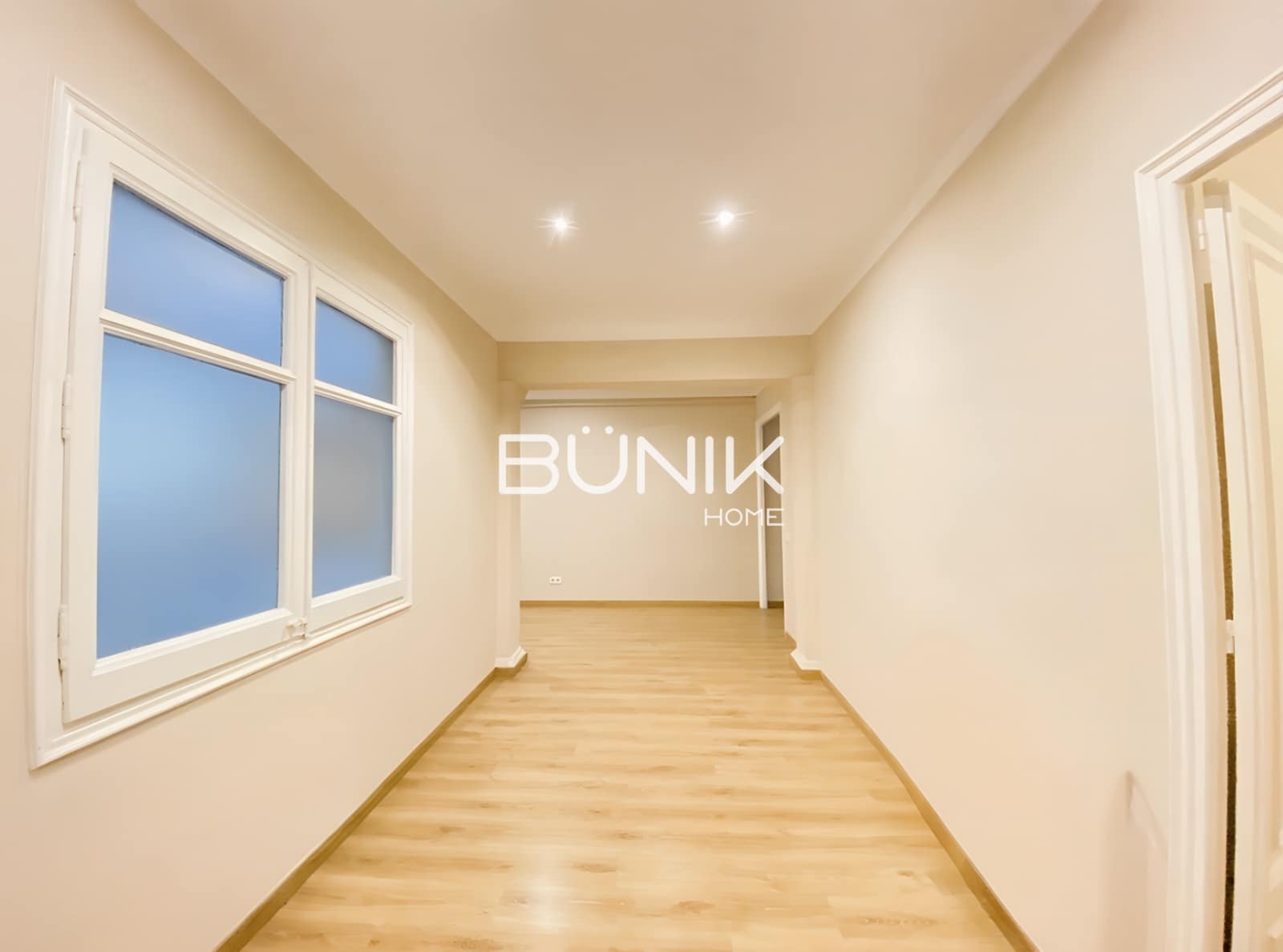 4 slaapkamer Appartement te huur in Barcelona stad - € 2.950 (Ref: 9875417)