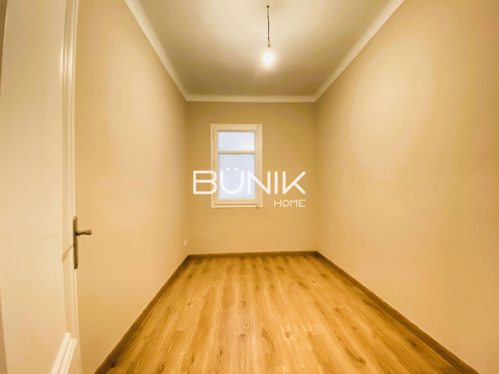 4 slaapkamer Appartement te huur in Barcelona stad - € 2.950 (Ref: 9875417)