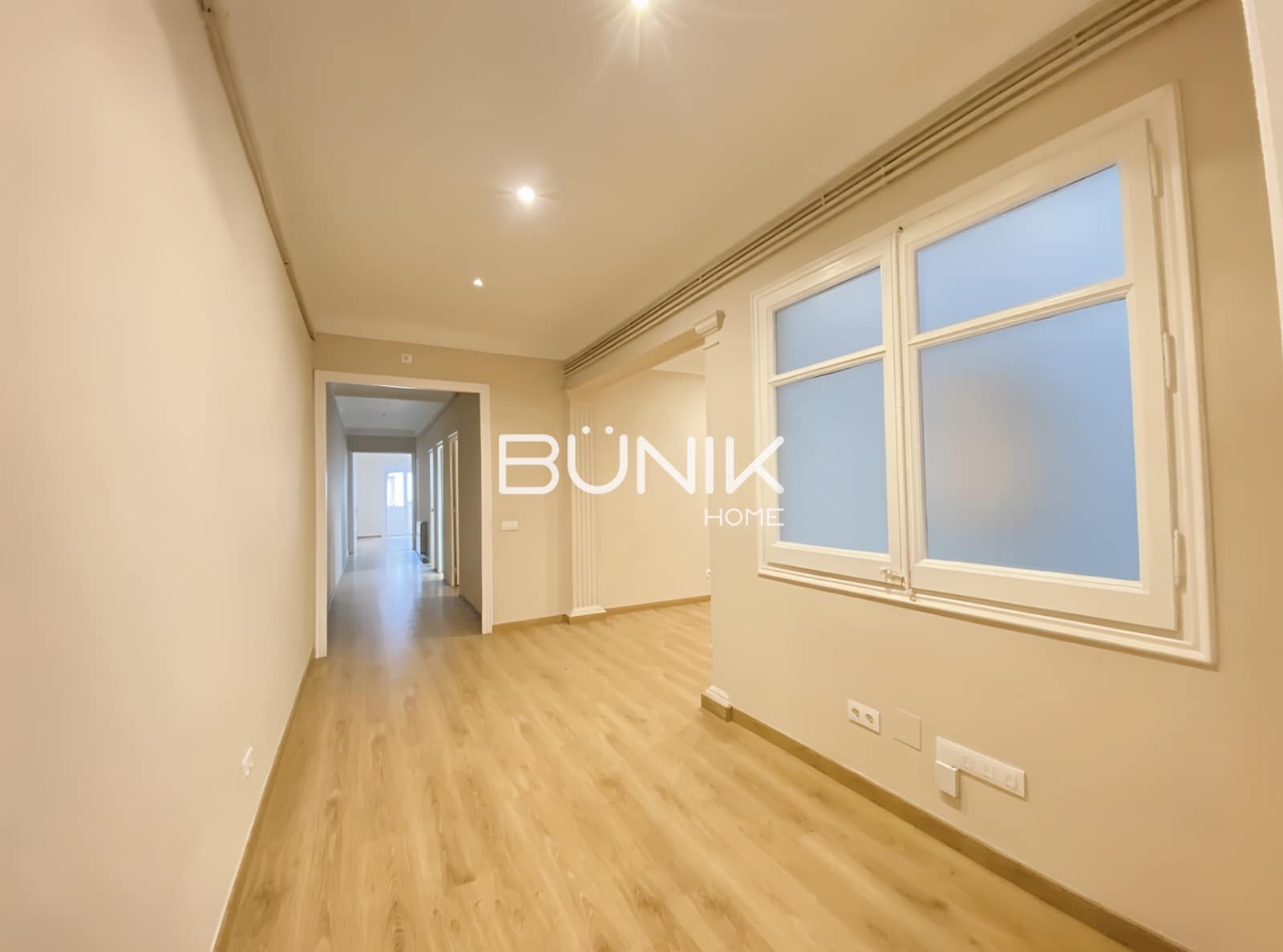 4 slaapkamer Appartement te huur in Barcelona stad - € 2.950 (Ref: 9875417)