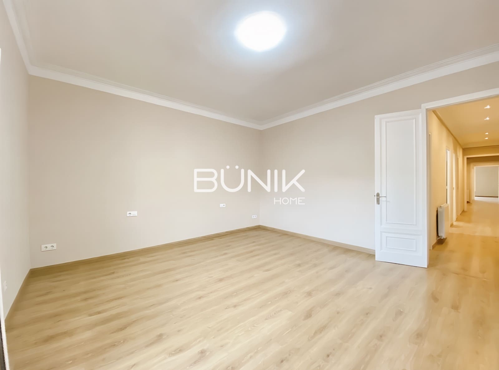 4 slaapkamer Appartement te huur in Barcelona stad - € 2.950 (Ref: 9875417)