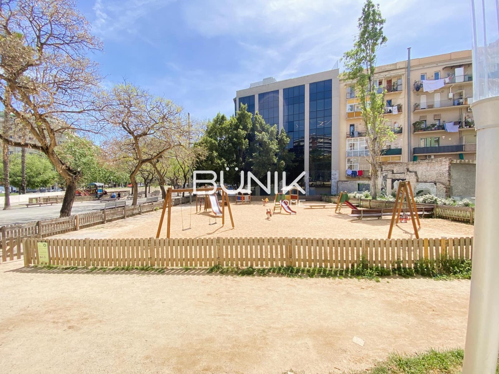 2 sypialnia Komercyjne do wynajęcia w Miasto Barcelona - 1 450 € (Ref: 9875418)