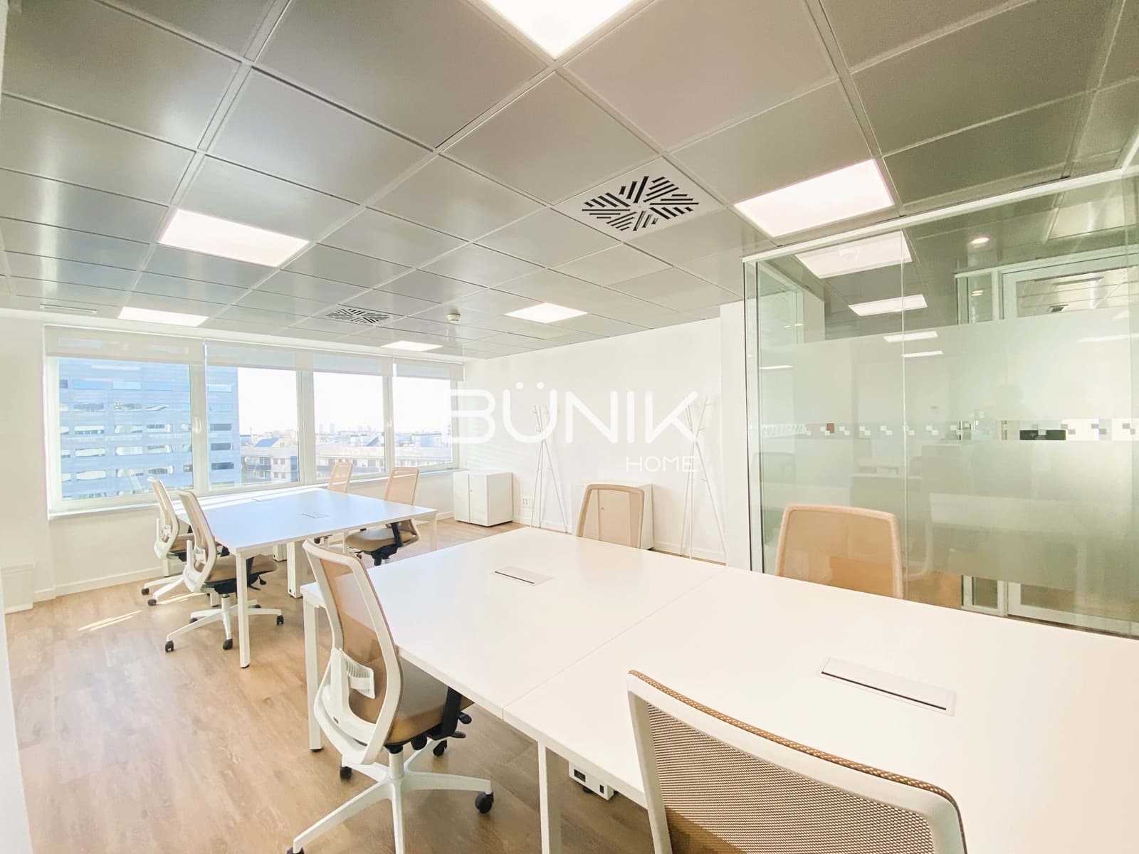 3 slaapkamer Kantoor te huur in Barcelona stad met garage - € 2.000 (Ref: 9875419)