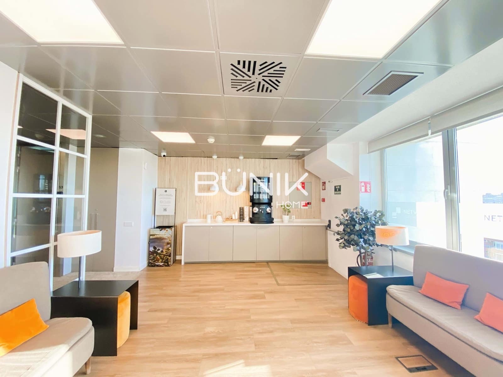 3 slaapkamer Kantoor te huur in Barcelona stad met garage - € 2.000 (Ref: 9875419)