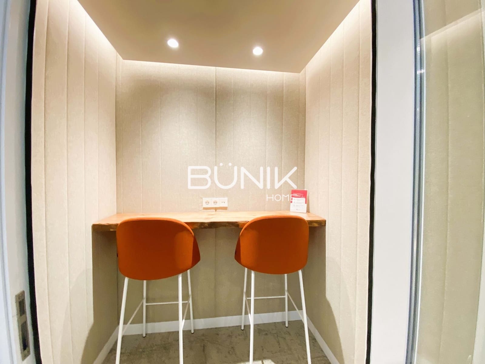 3 slaapkamer Kantoor te huur in Barcelona stad met garage - € 2.000 (Ref: 9875419)