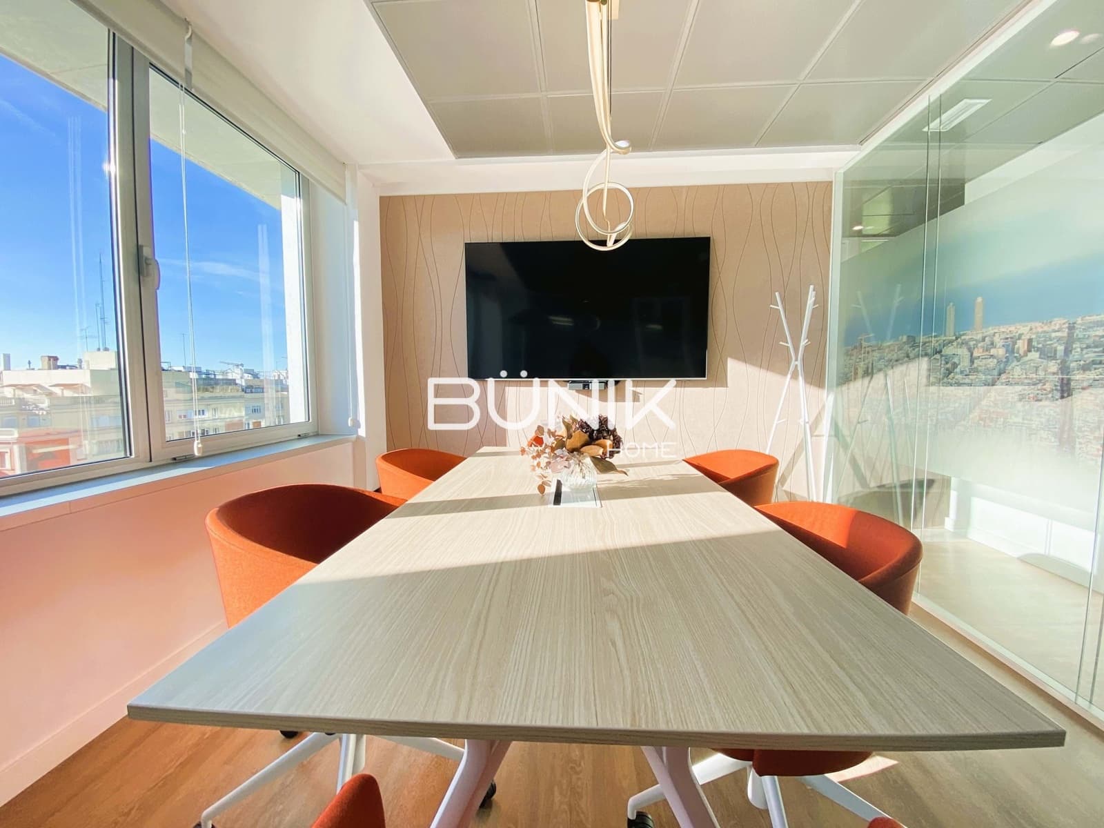 3 slaapkamer Kantoor te huur in Barcelona stad met garage - € 2.000 (Ref: 9875419)
