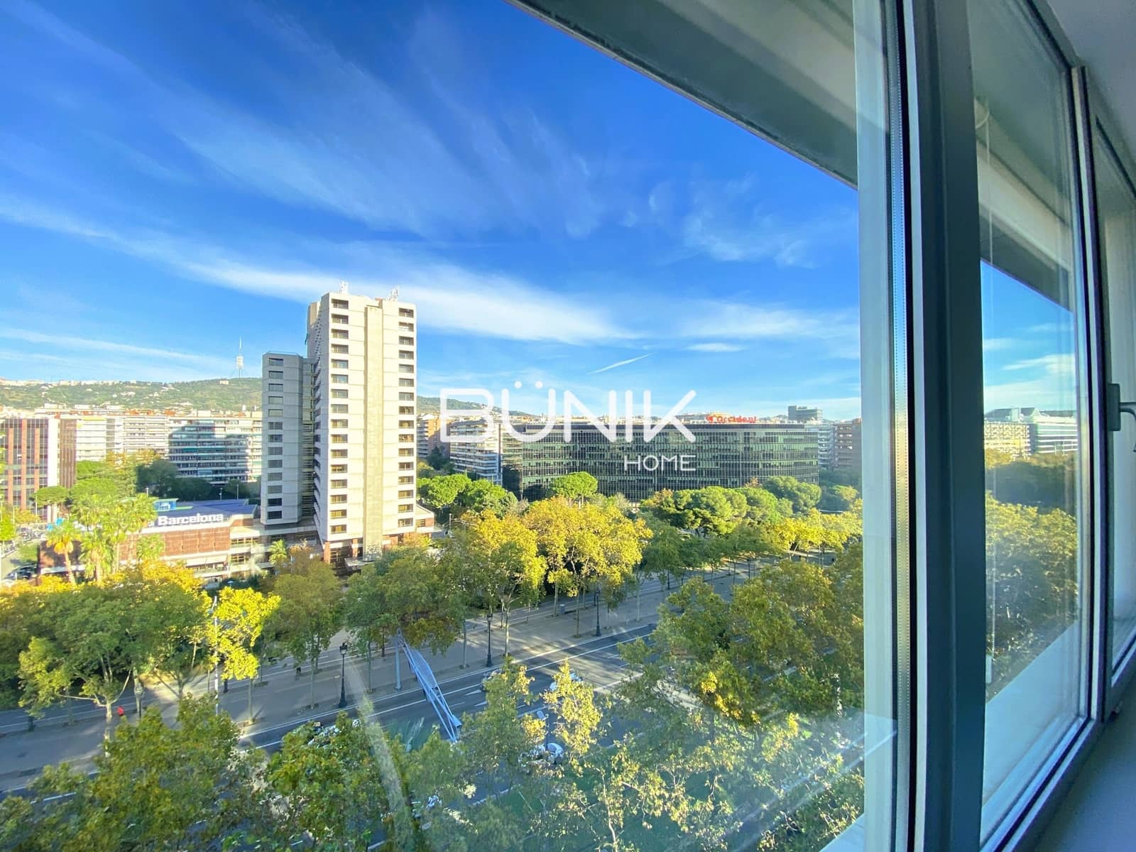 3 slaapkamer Kantoor te huur in Barcelona stad met garage - € 2.000 (Ref: 9875419)