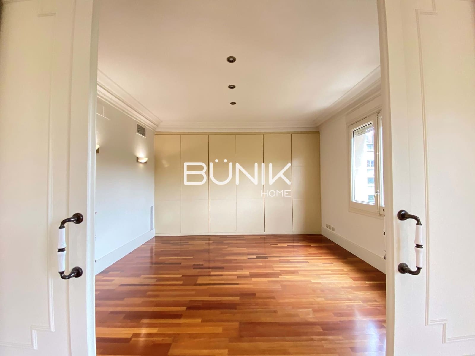 5 makuuhuone Huoneisto vuokrattavana paikassa Barcelona kaupunki - 5 700 € (Ref: 9875421)
