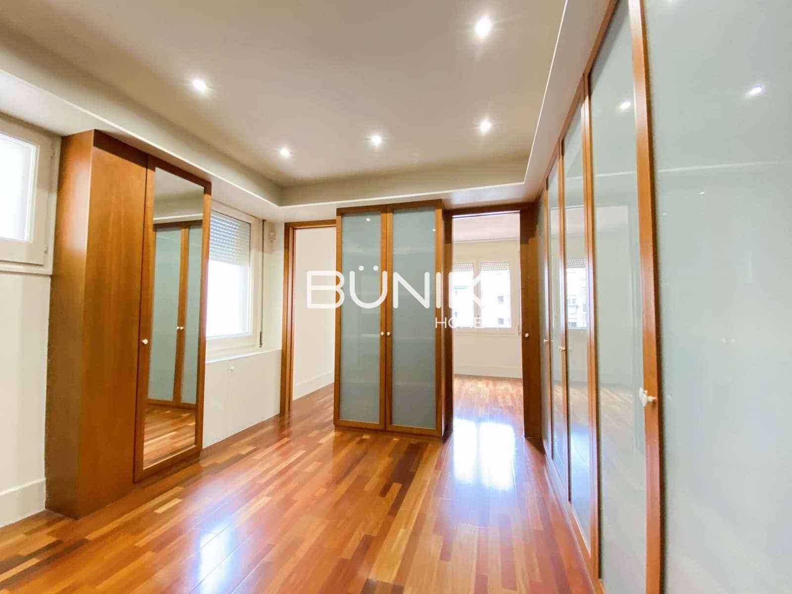 5 makuuhuone Huoneisto vuokrattavana paikassa Barcelona kaupunki - 5 700 € (Ref: 9875421)